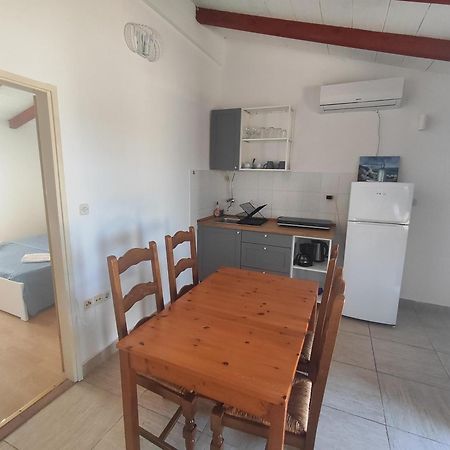 Apartments Sime Лопар Экстерьер фото