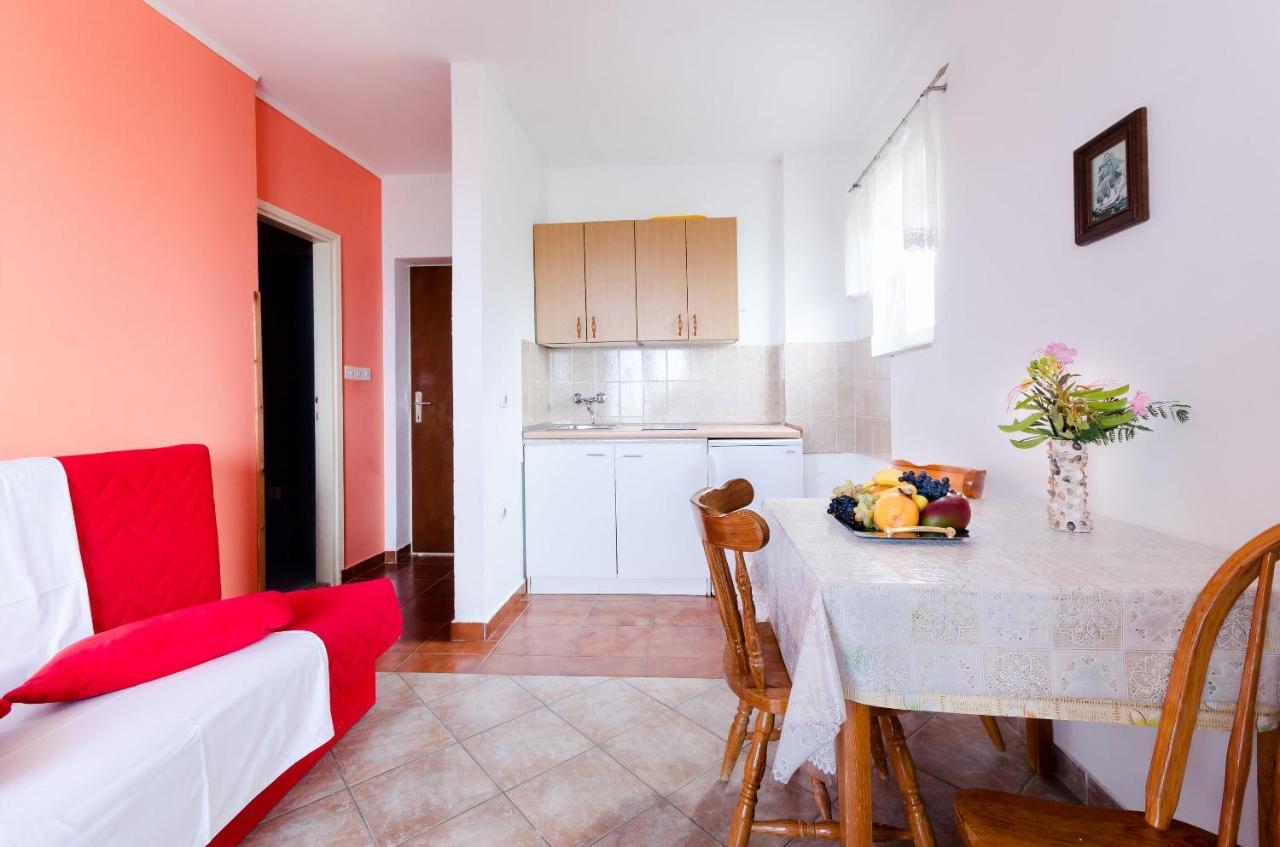 Apartments Sime Лопар Номер фото