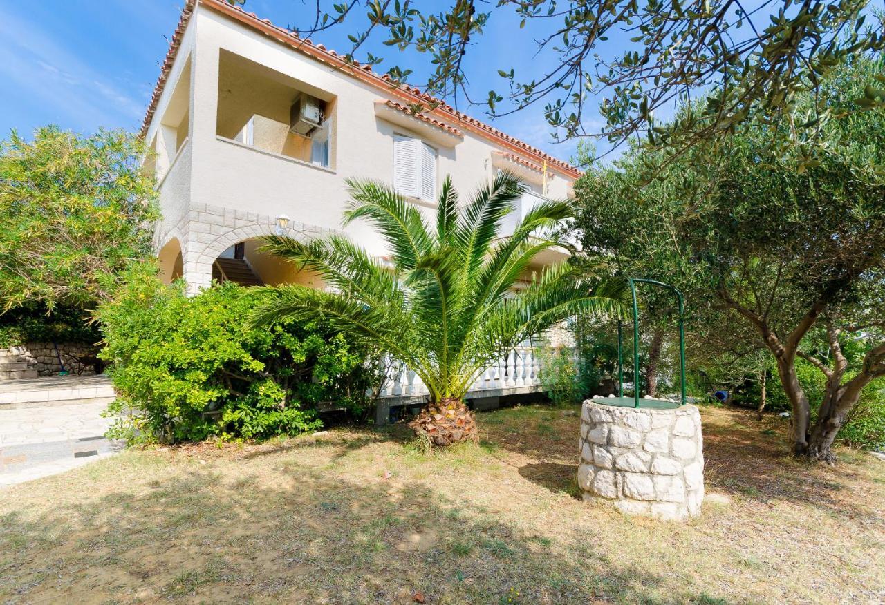 Apartments Sime Лопар Экстерьер фото